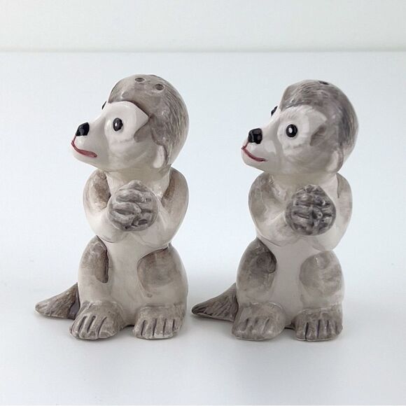 Anthropologie Les Ottomans Monkey Salt and Pepper Shakers - Picture 7 of 9